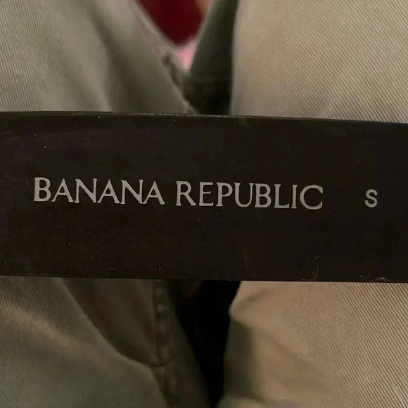 Banana Republic Women’s Black Vegan Leather Crocodile Embossed Belt - Picture 8 of 16